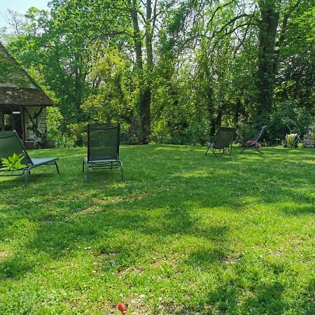 Domaine De La Folicoeur Hotel Sainte-Colombe-pres-Vernon ภายนอก รูปภาพ