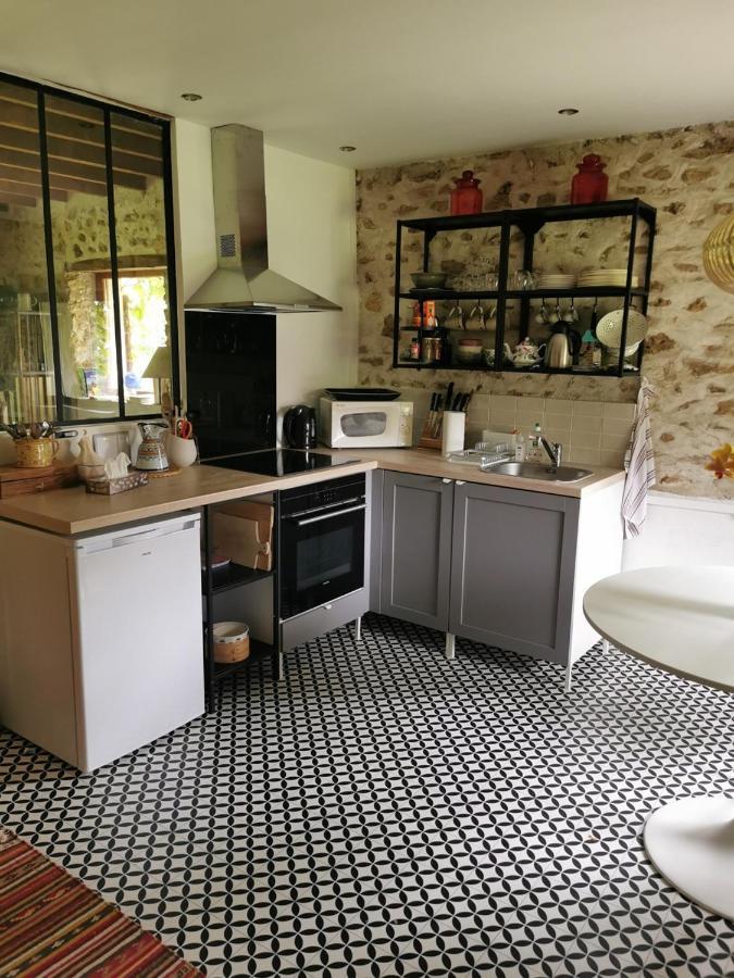 Domaine De La Folicoeur Hotel Sainte-Colombe-pres-Vernon ภายนอก รูปภาพ