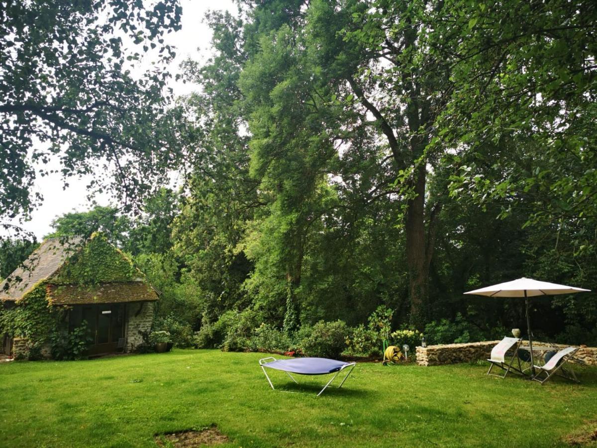 Domaine De La Folicoeur Hotel Sainte-Colombe-pres-Vernon ภายนอก รูปภาพ